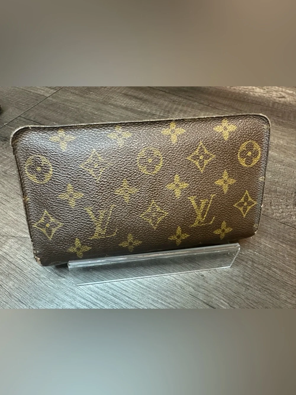 Louis Vuitton Monogram Canvas Zippy Wallet-AS IS